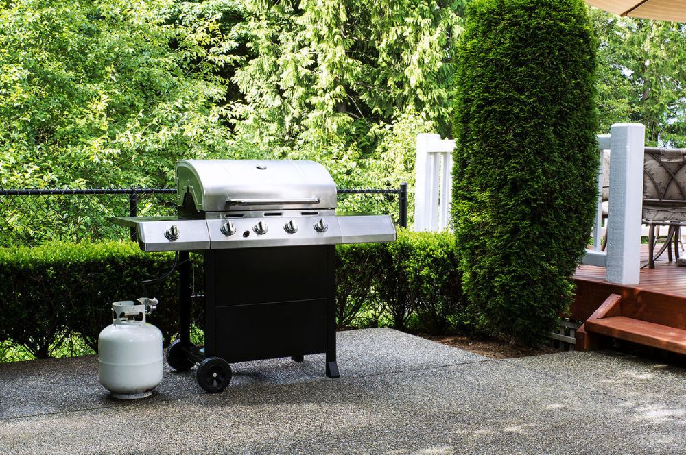 Choosing_the_right_propane_tank_size_enhances_your_grilling.